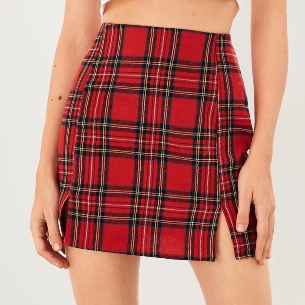 Red plain skirt